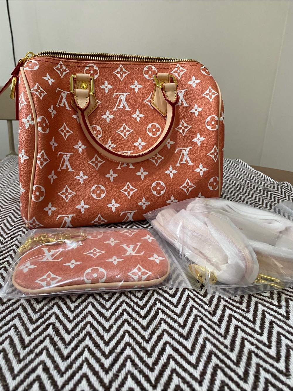 Mini duffle Coral Handbag